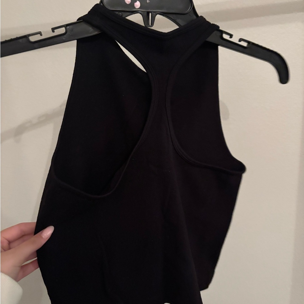 black top - Picture 2 of 3